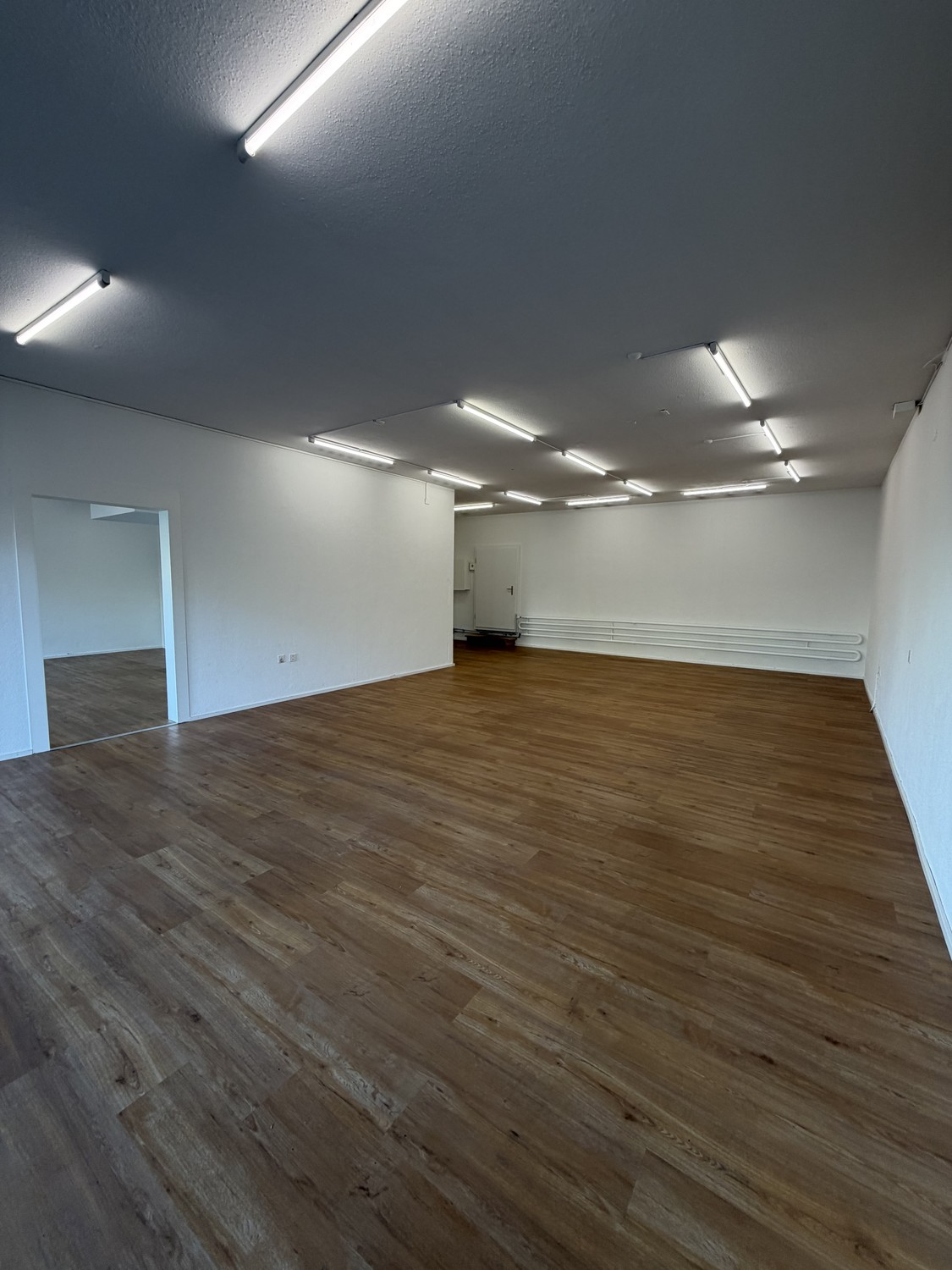 Magasin de 97m², photo 4 sur 10