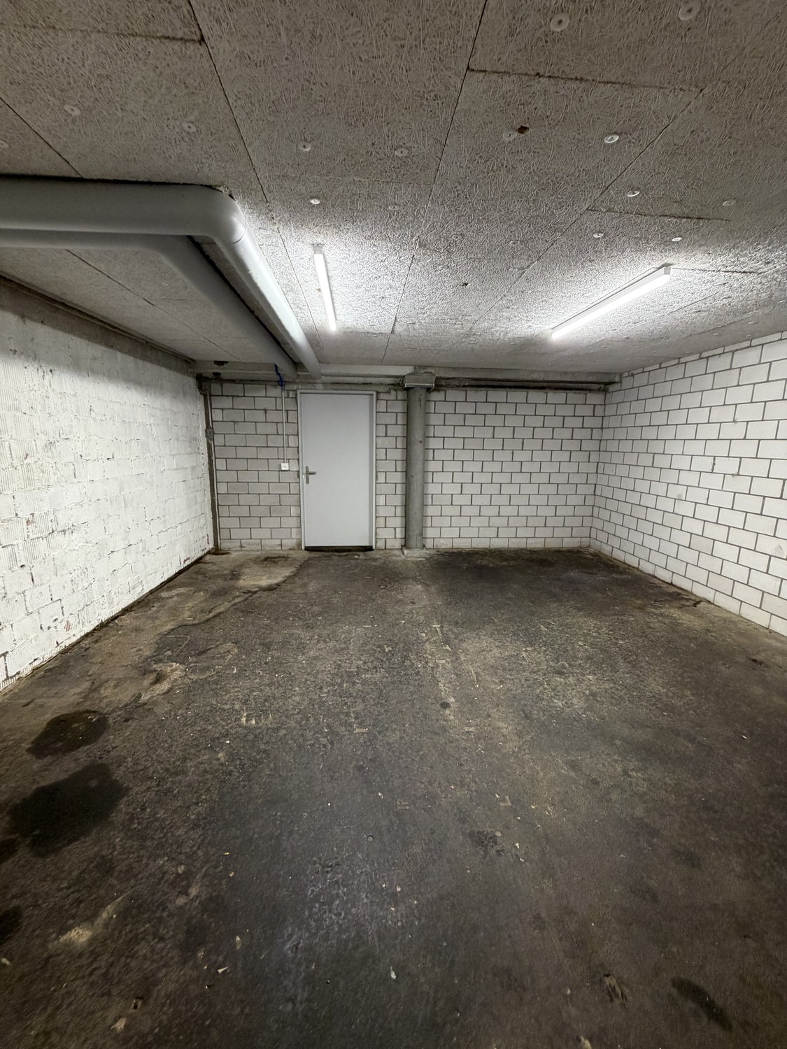 Magasin de 97m², photo 9 sur 10