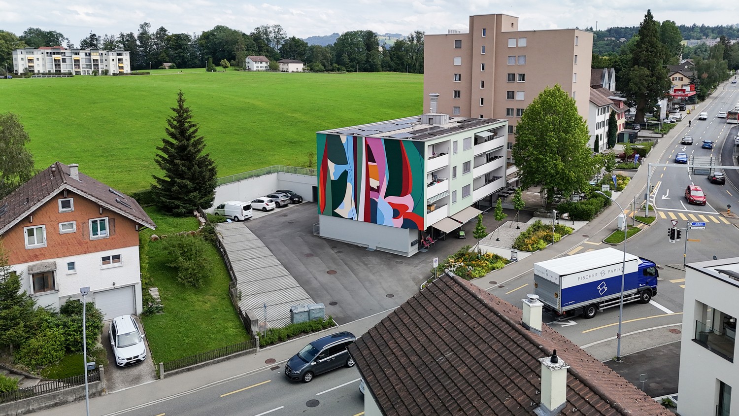Magasin de 97m², photo 1 sur 10