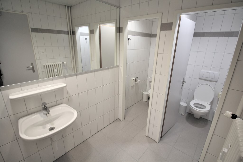 33m² office
