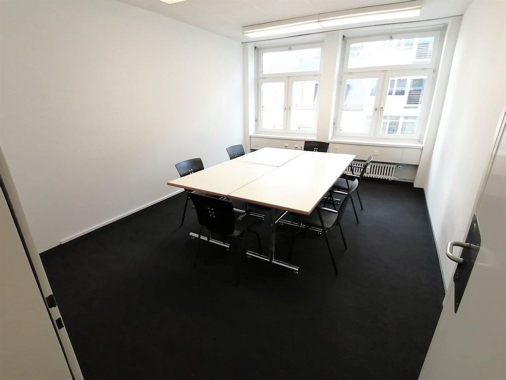 33m² office