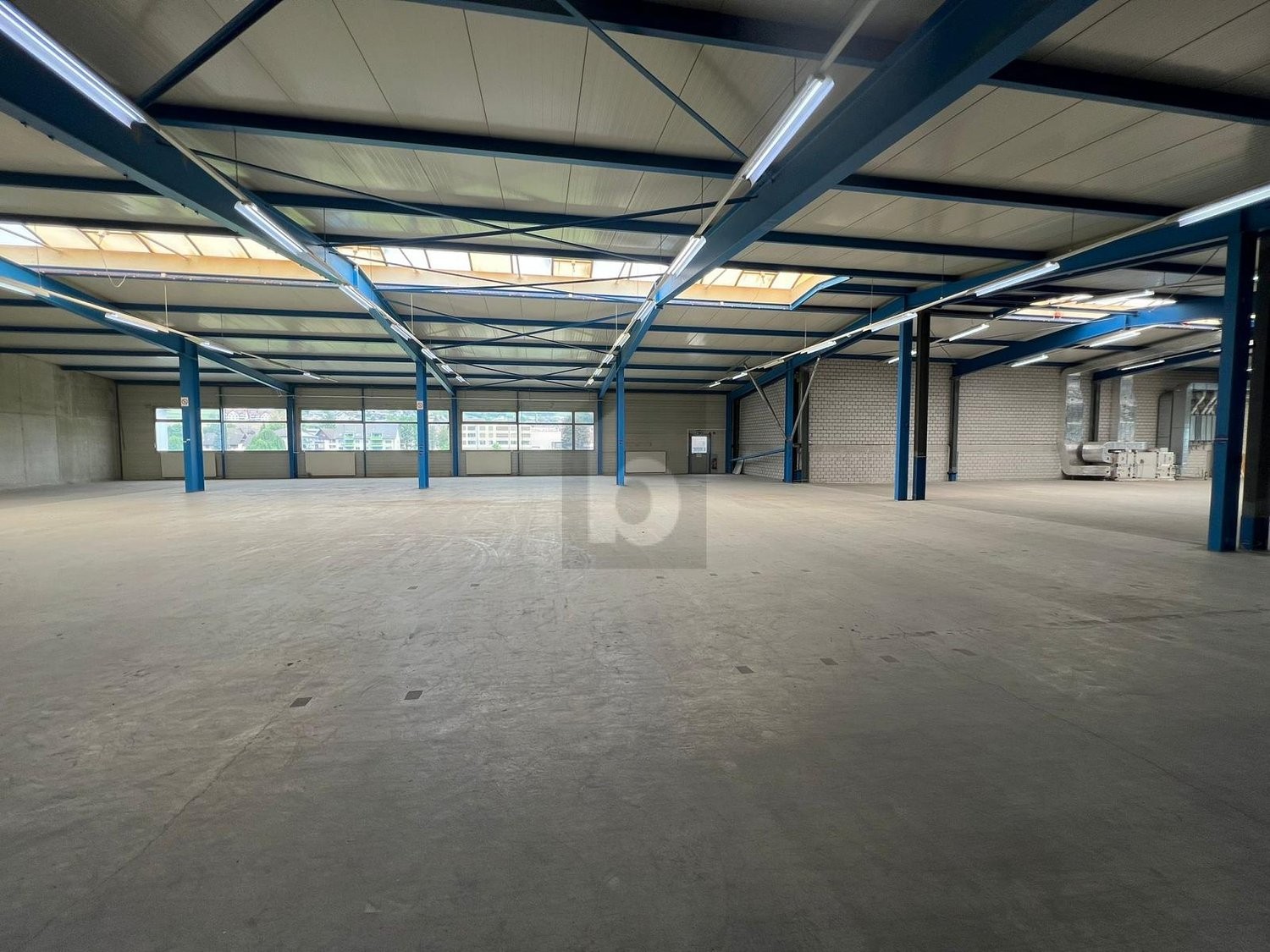 2000m² de surface de stockage