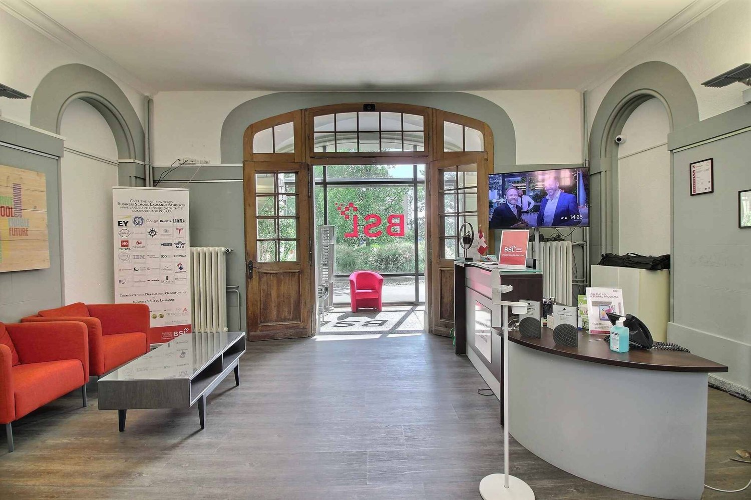 1000m² office