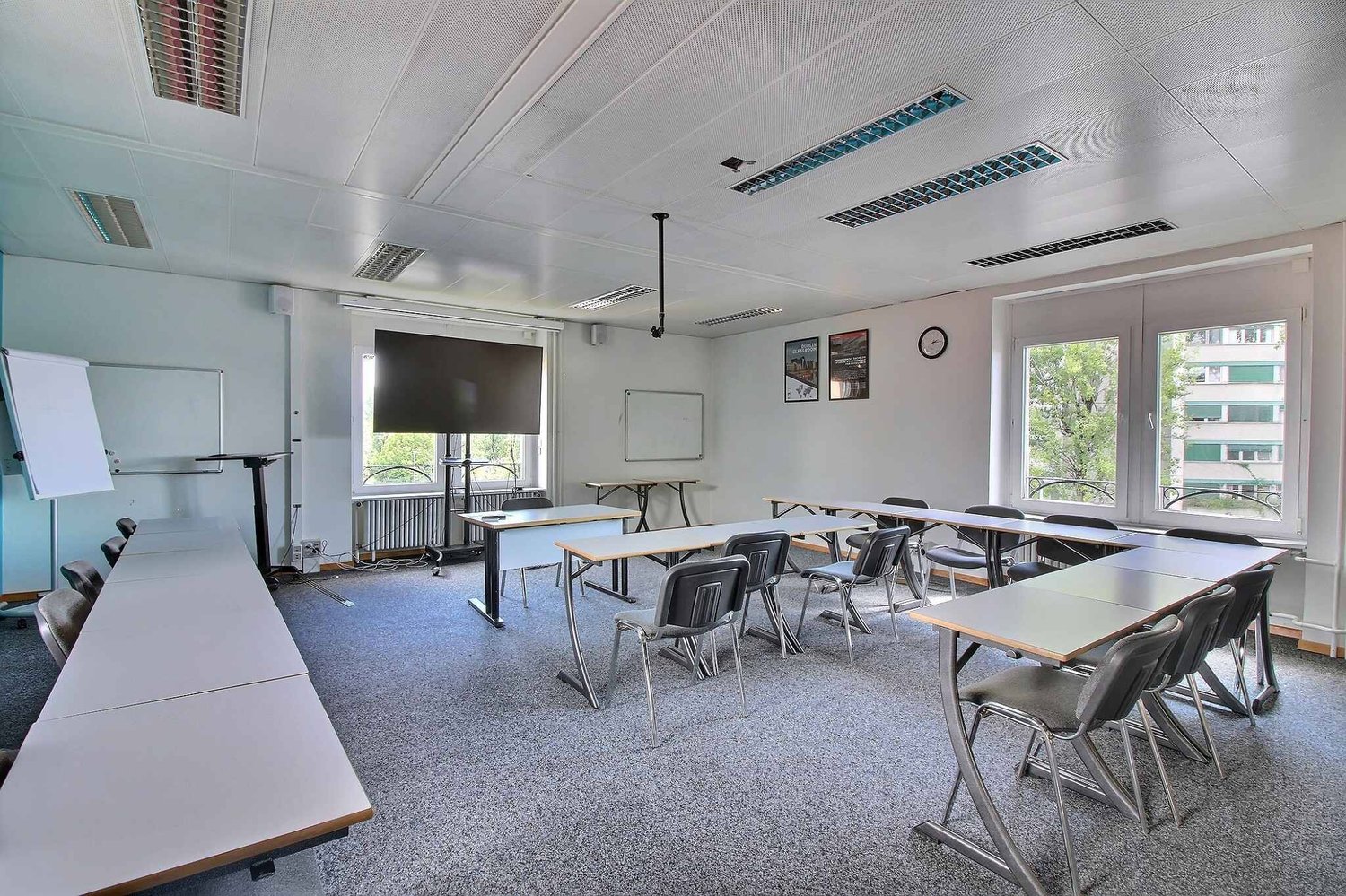 1000m² office