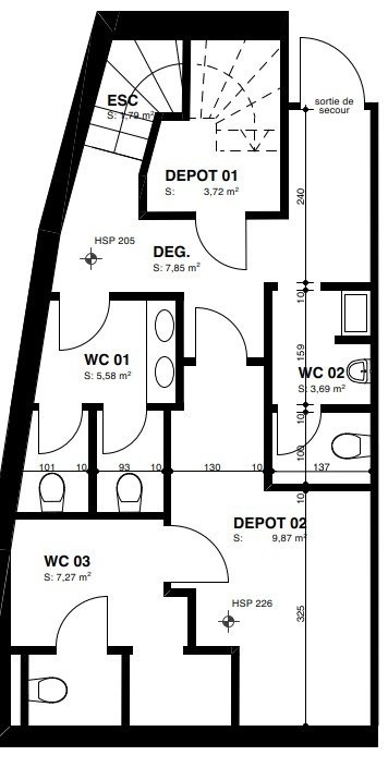 183m² shop