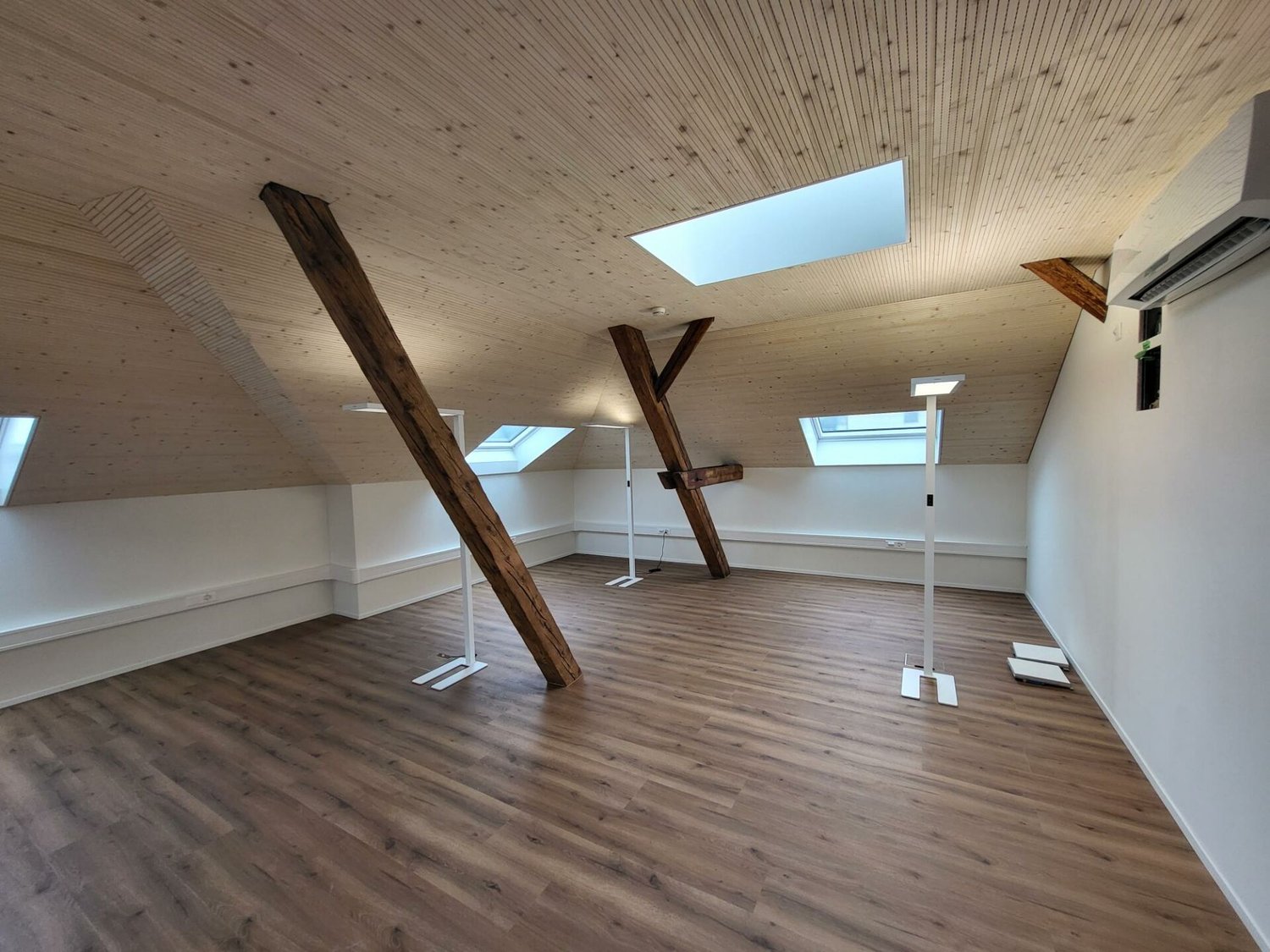 Bureau de 244m²