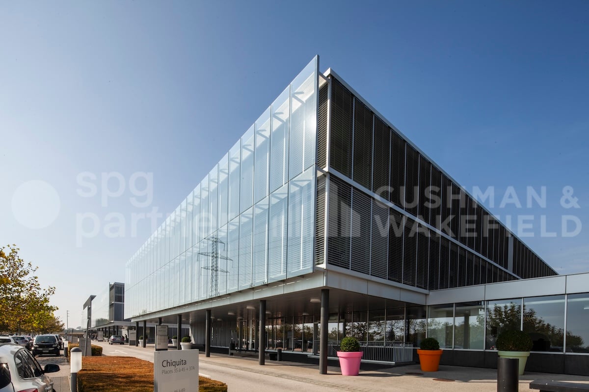1800m² office, photo 1 sur 8