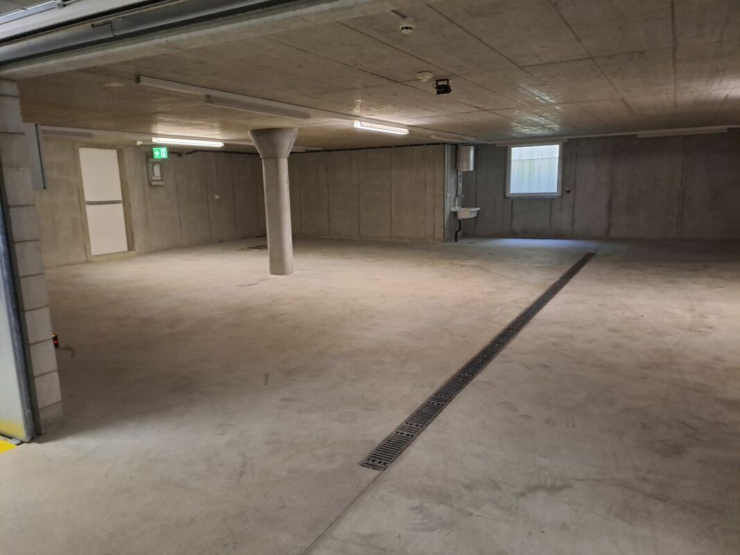 175m² emplacement ouvert, photo 3 sur 3