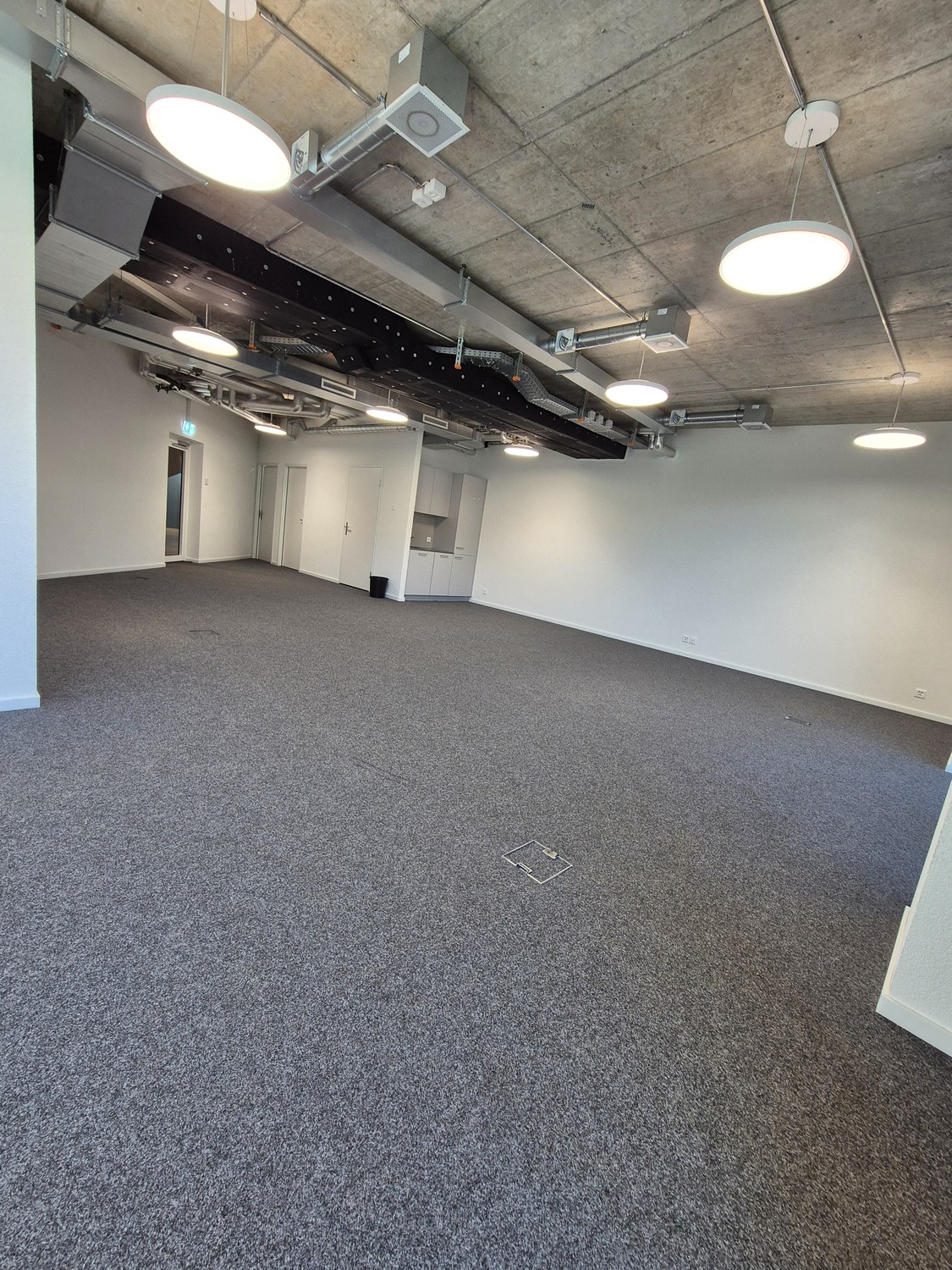 99m² commercial, photo 7 sur 8