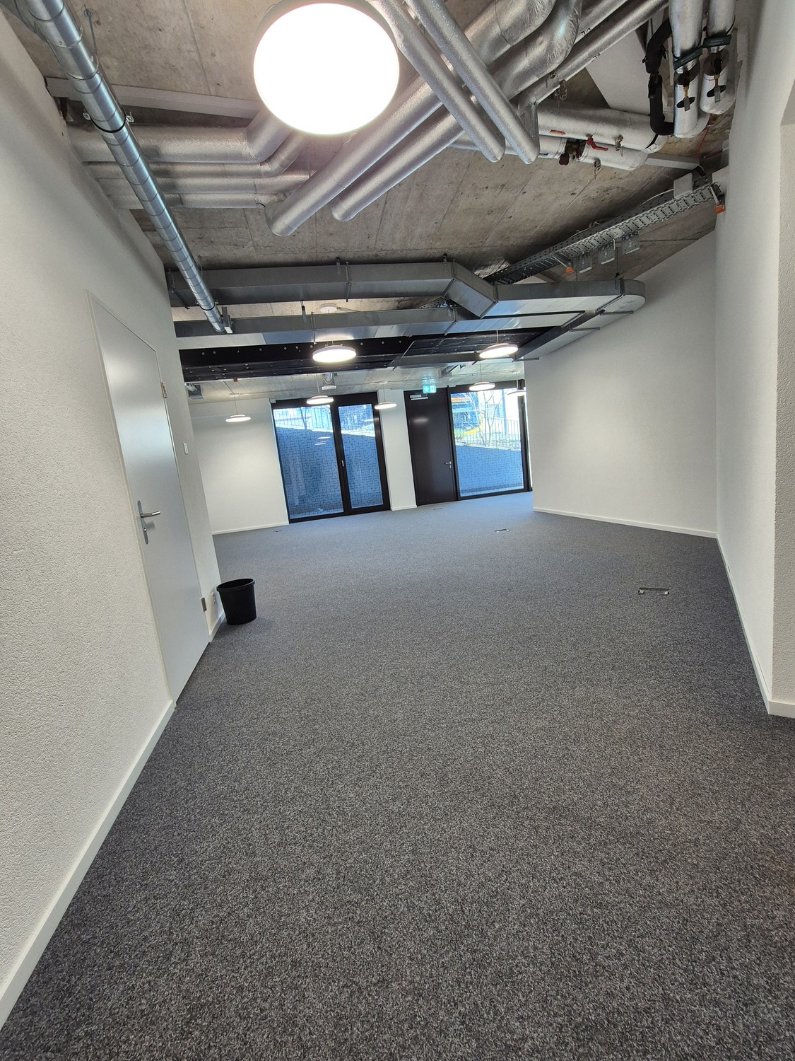 99m² commercial, photo 4 sur 8