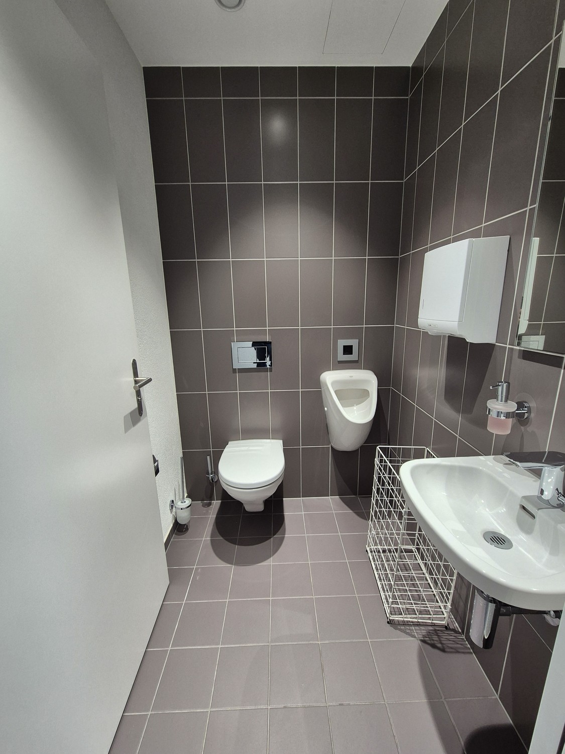 99m² commercial, photo 5 sur 8