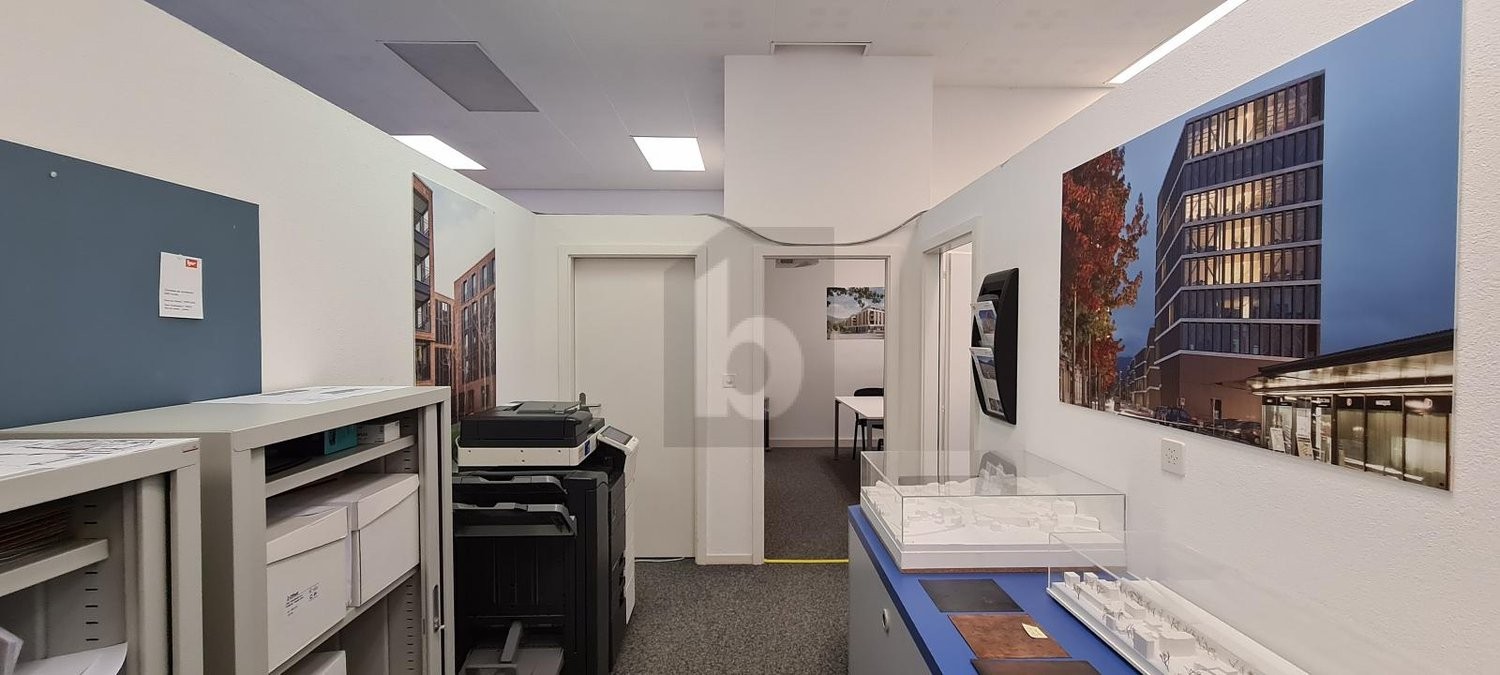 150m² office