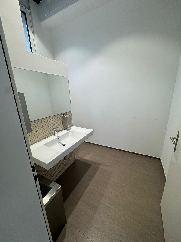 283m² bureau