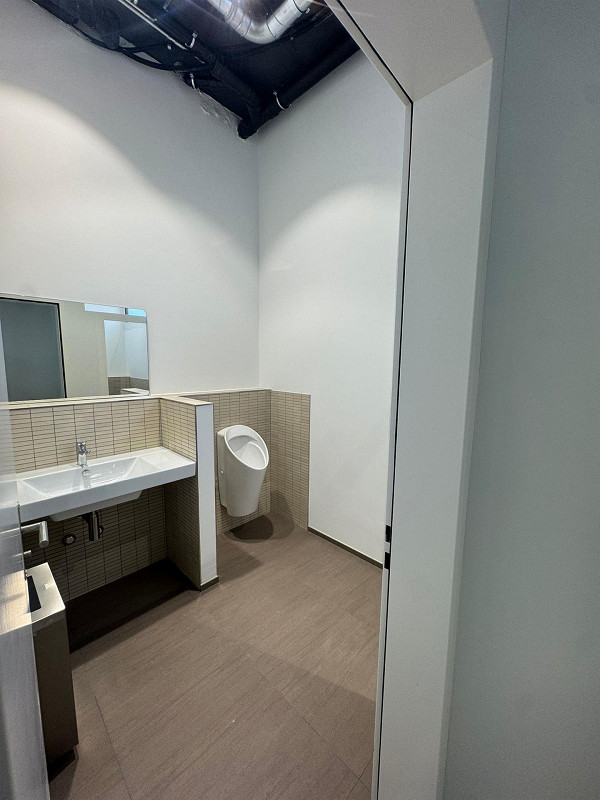 283m² bureau